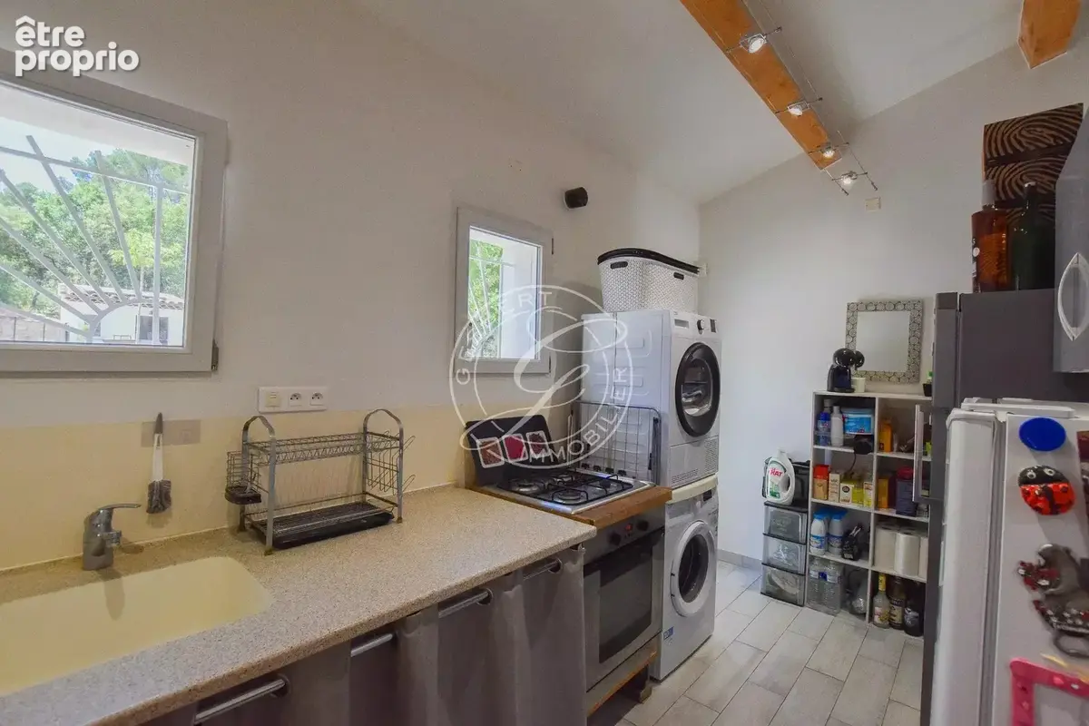 A vendre flayosc - villa  de 225 m2 avec piscine à pieds au village - photo 11
