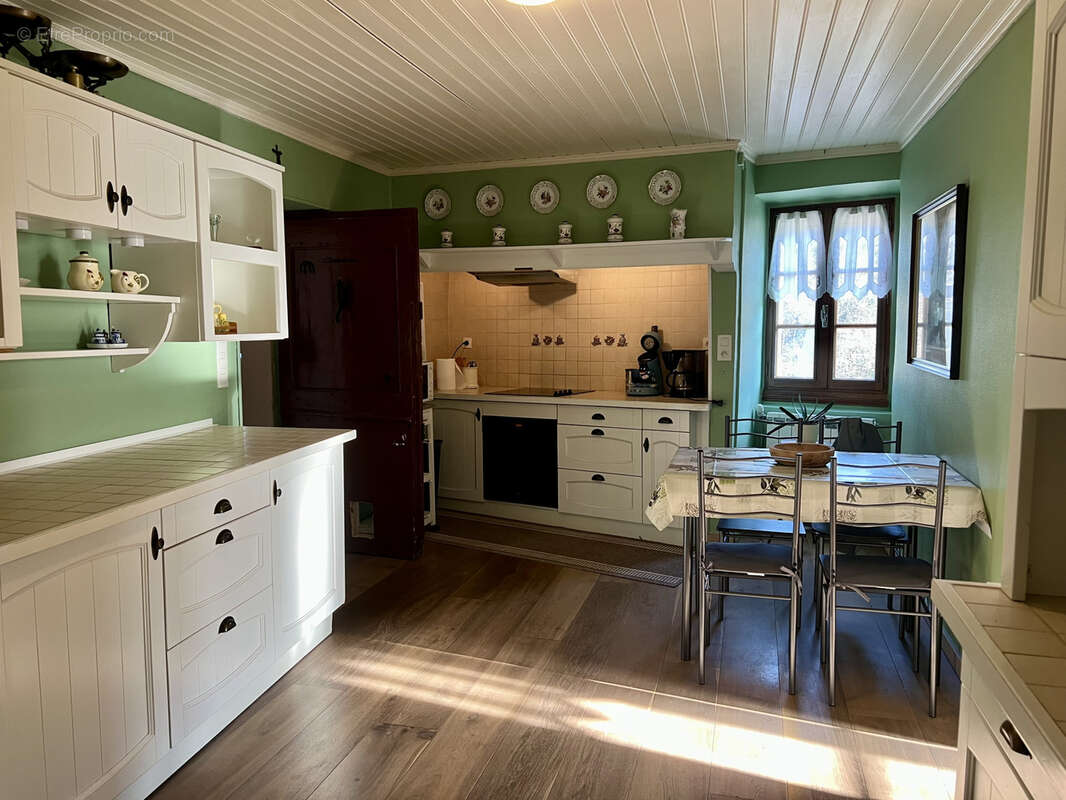 Maison à TOUR-DE-FAURE