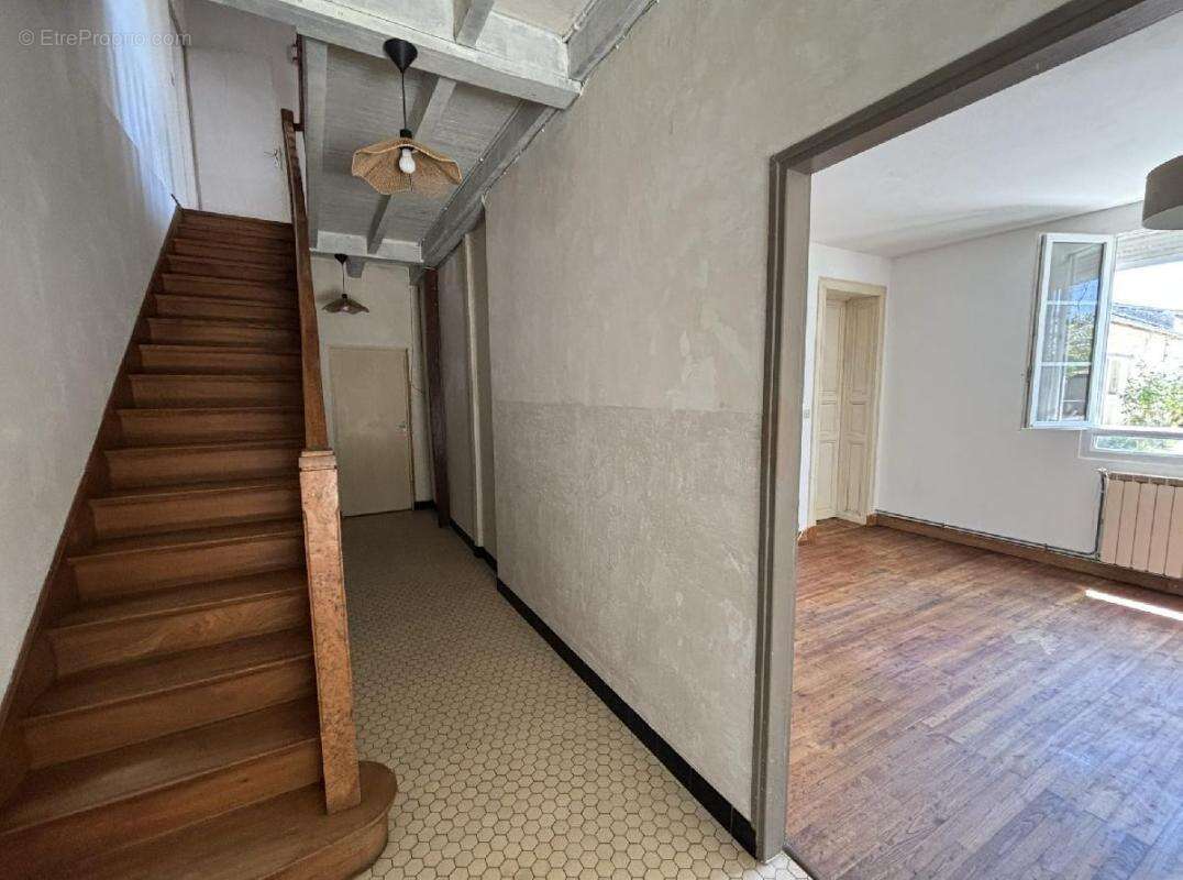 Maison 195 m² à Marsais  - photo 4
