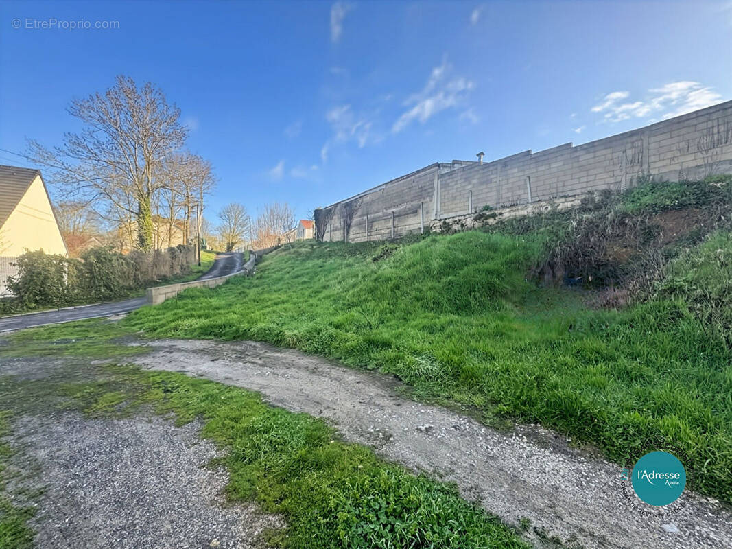 Terrain à BALLANCOURT-SUR-ESSONNE