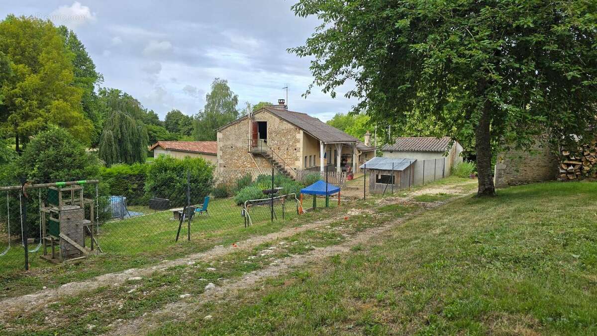 Photo 4 - Maison à CHAPELLE-VIVIERS