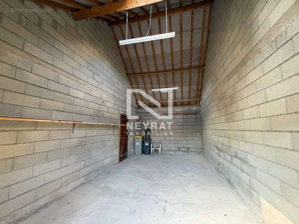 Appartement en rez-de-jardin avec garage - Vieux Chenove - photo 15