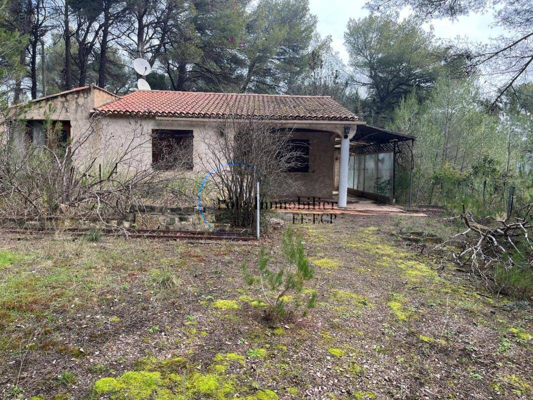 Maison à MEYRARGUES