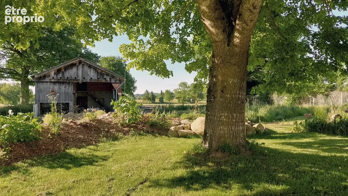 À vendre : Grande maison avec vue dégagée (63) - photo 4