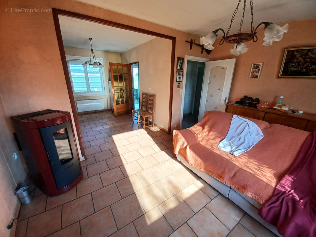 Maison à SANCERGUES