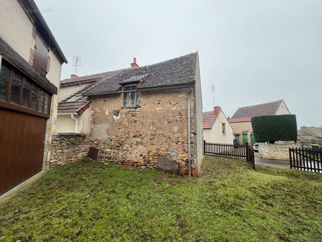 Maison de ville avec dépendance et jardin ! - photo 17