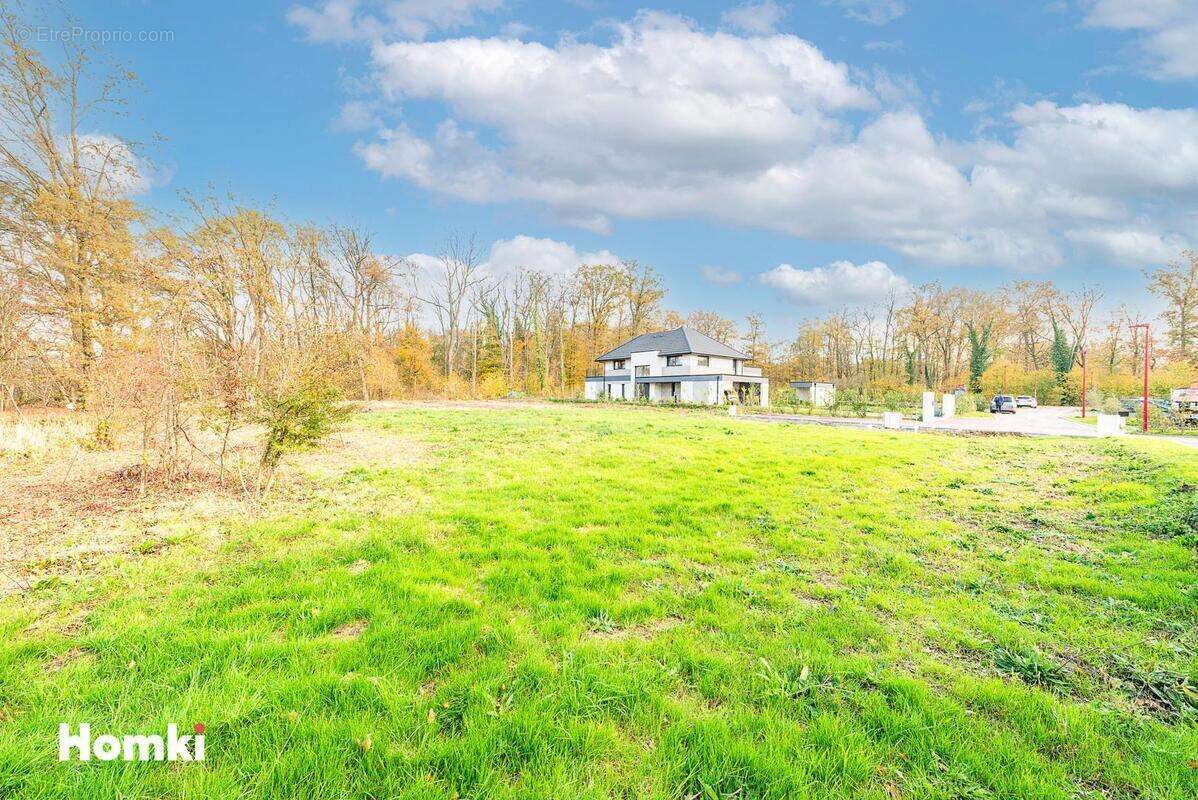 Terrain à MERIGNIES