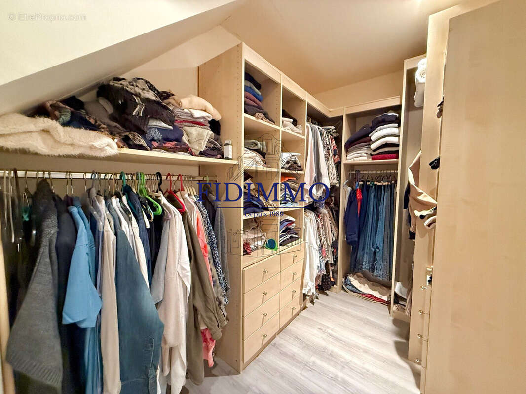 Maison à SAINT-MAUR-DES-FOSSES