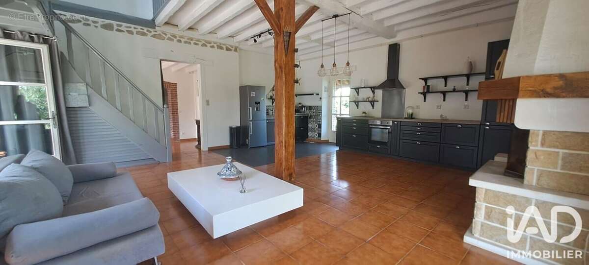 Maison 196 m² à Saint-Hilaire-Les-Andresis  - photo 6