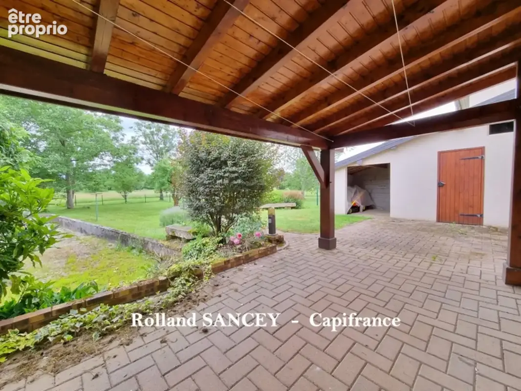 A vendre  ROYE (70) Maison avec habitation principale et logement locatif sur plus de 5800 m2 - photo 14