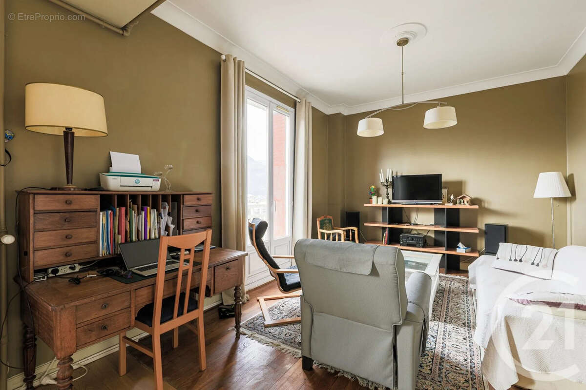 Maison à SAINT-MARTIN-LE-VINOUX