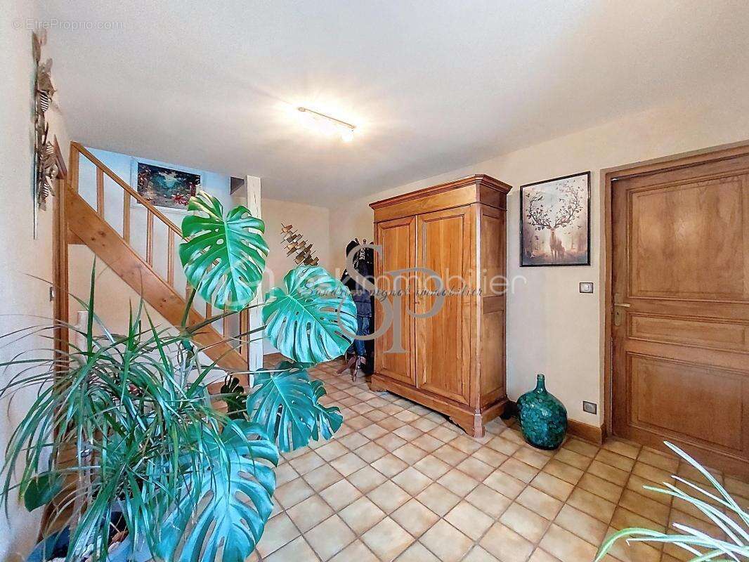 Maison à MISY-SUR-YONNE