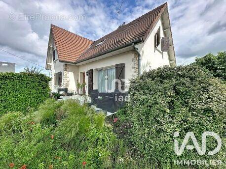 Photo 1 - Maison à SARTROUVILLE