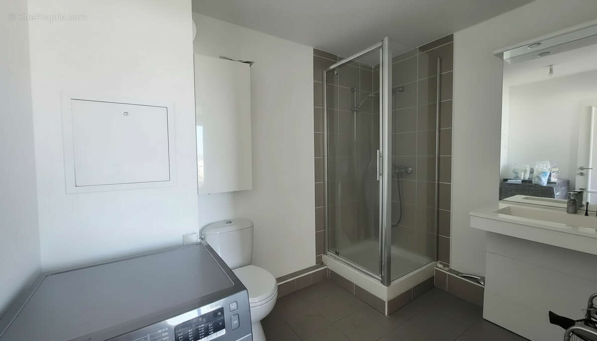 Appartement à PARIS-14E