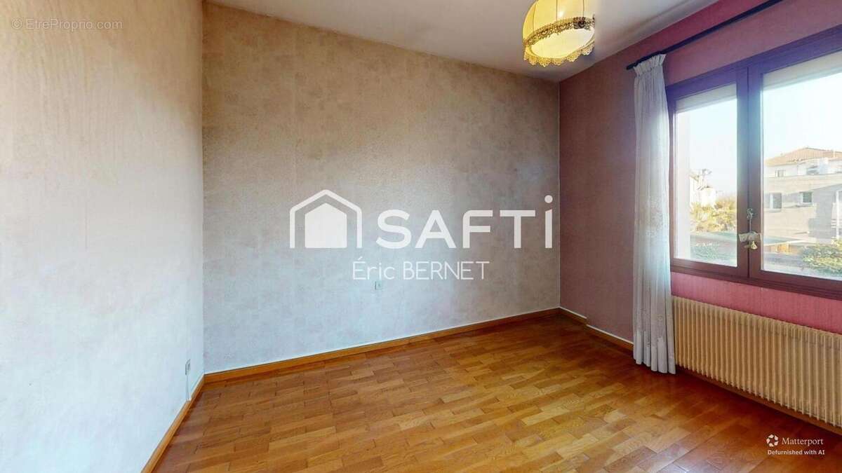 Photo 5 - Maison à BRON