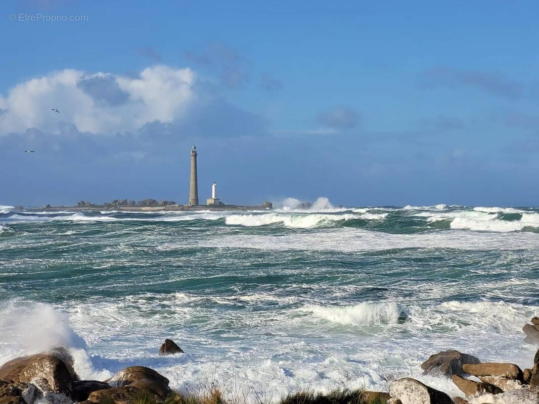 Terrain à PLOUGUERNEAU