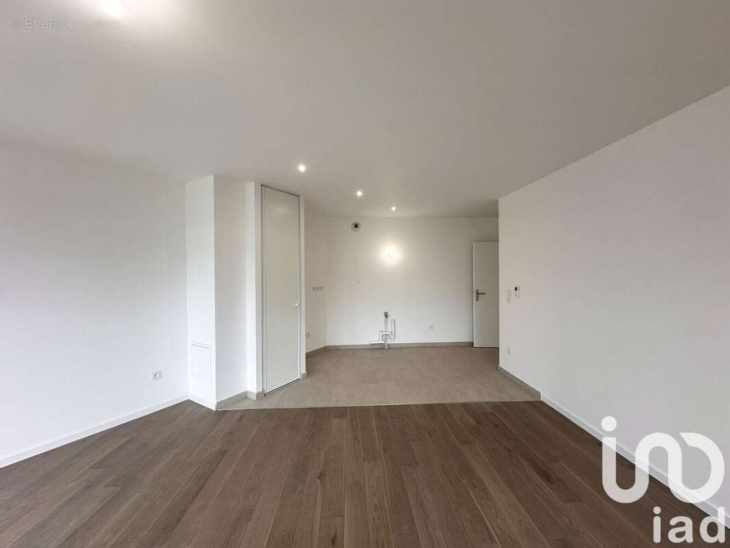 Photo 2 - Appartement à SAINT-MAUR-DES-FOSSES