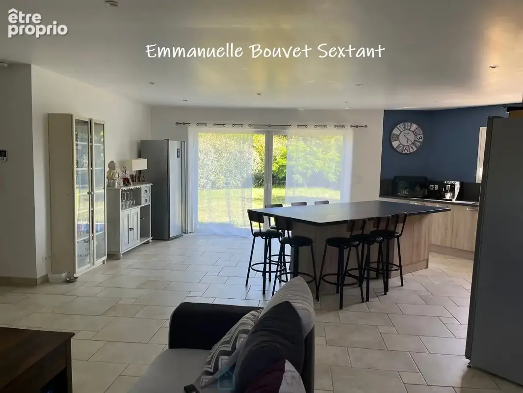 Maison contemporaine de plain-pied, 4 chambres, 2 sde, 2 wc, double-garage, 2000 m² de terrain - photo 7