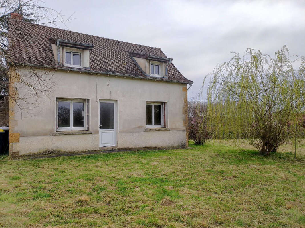 Maison à PARAY-LE-MONIAL