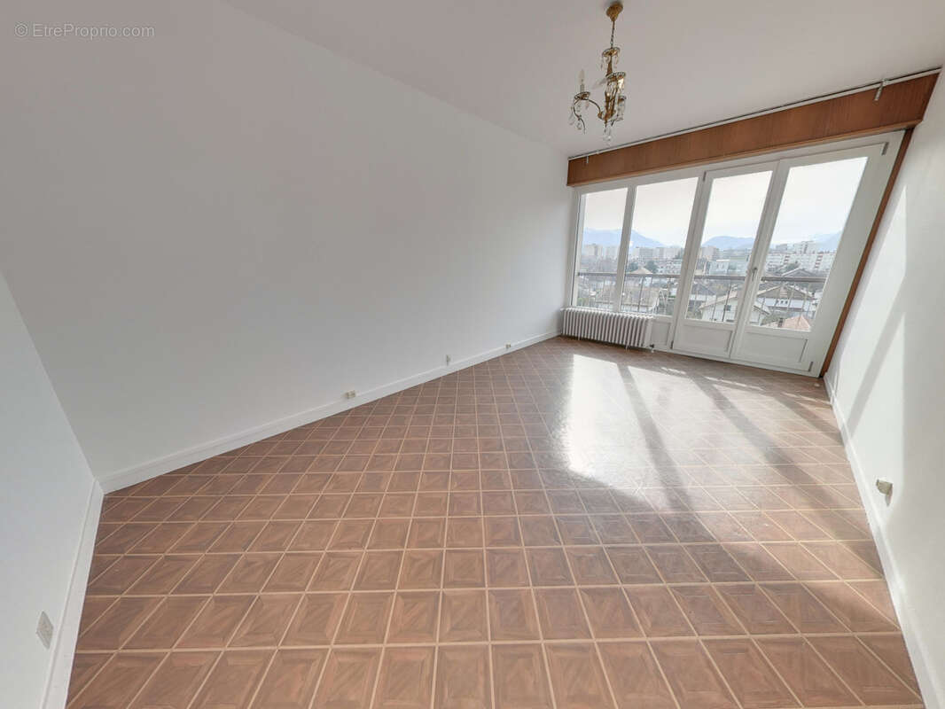 Appartement à ECHIROLLES