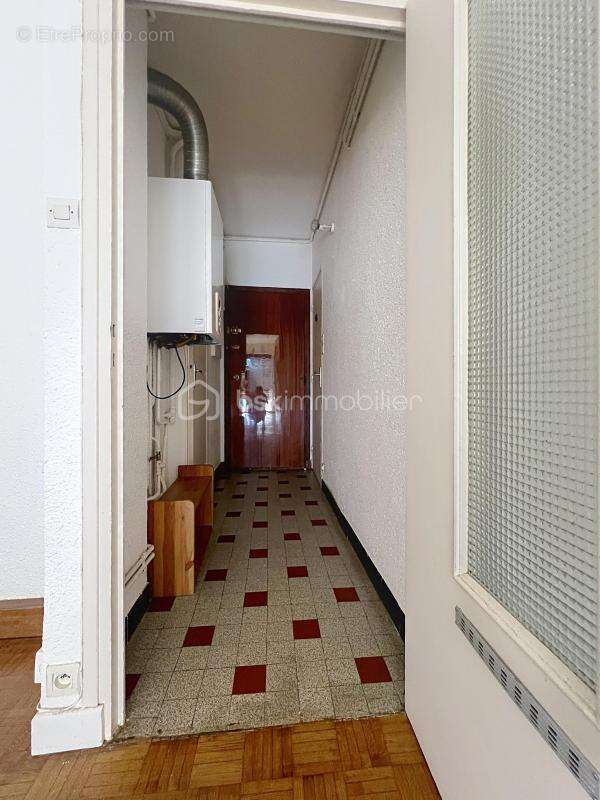 *** grenoble studio 28 m2 lumineux avec balcon flandrin-valmy*** - photo 7
