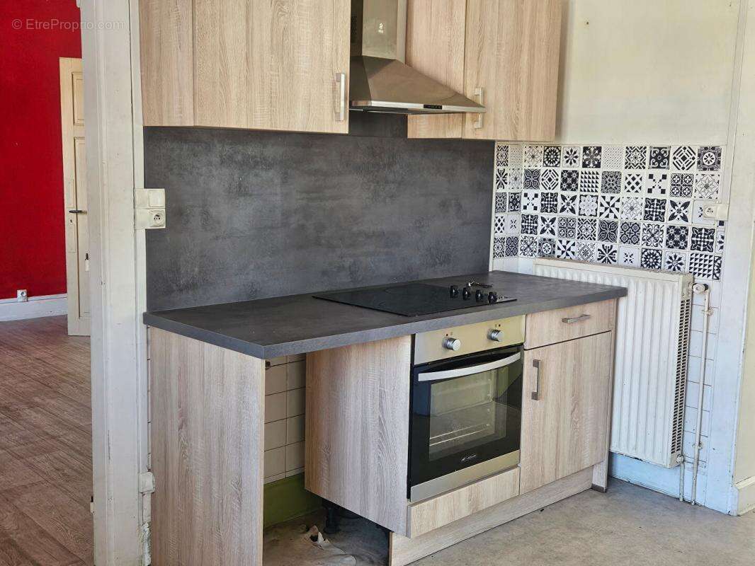 Appartement à GRANGES-SUR-VOLOGNE