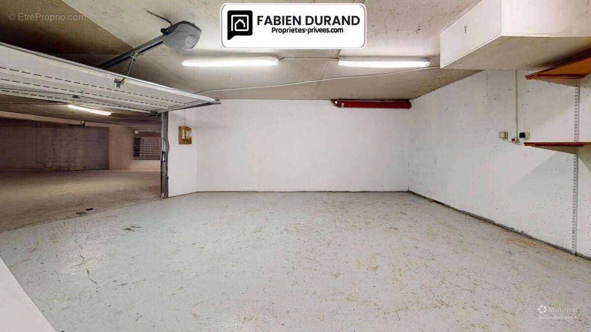 Parking à MANDELIEU-LA-NAPOULE