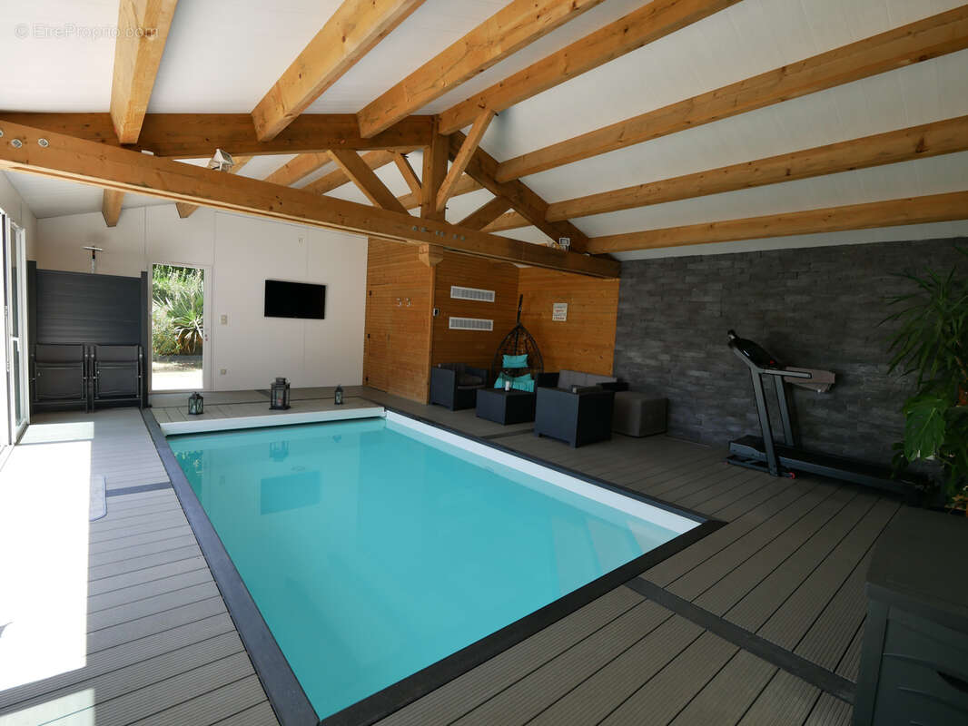 Maison à SAINT-CHRISTOPHE