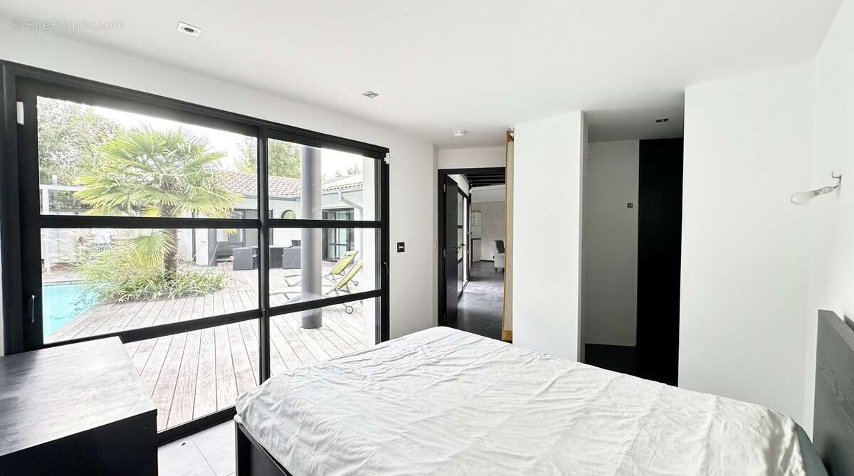 Villa d'architecte de type t5 de 136 m2 avec piscine - photo 16