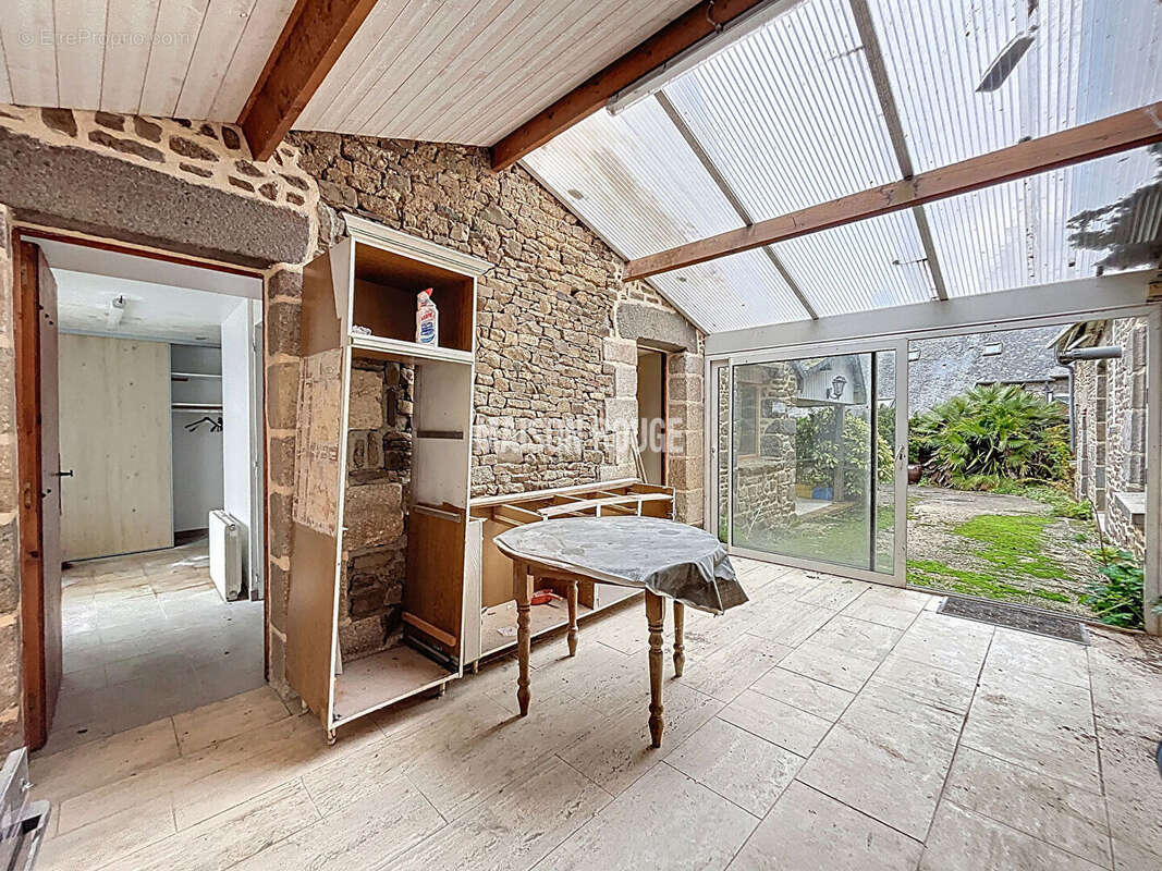 Maison en pierre avec jardin clos - Bourg de Lourmais - photo 28
