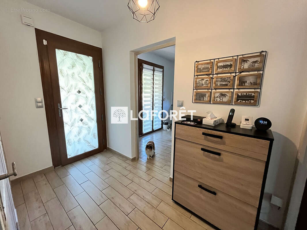 Firmi - axe rodez figeac : *maison 4 chambres* 145 m2 * 850 m2 jardin *pac neuve* - photo 3