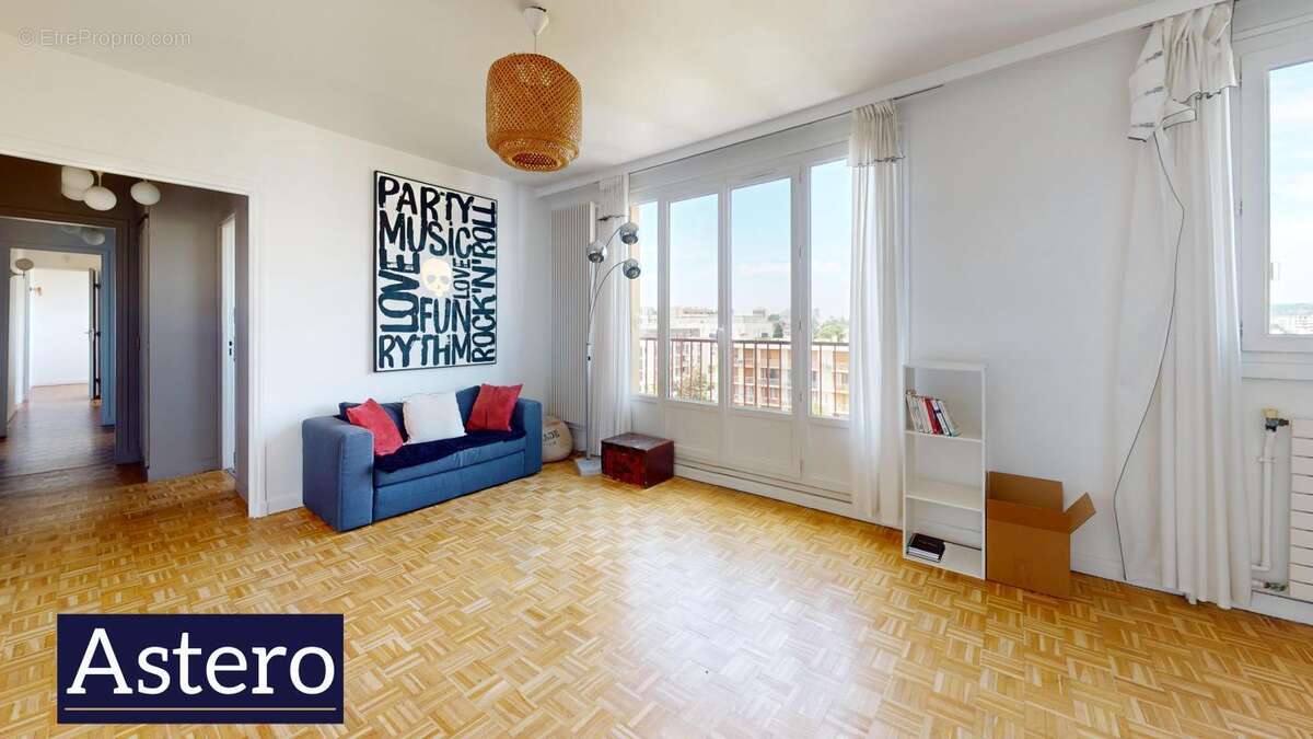 Appartement à EPINAY-SUR-SEINE