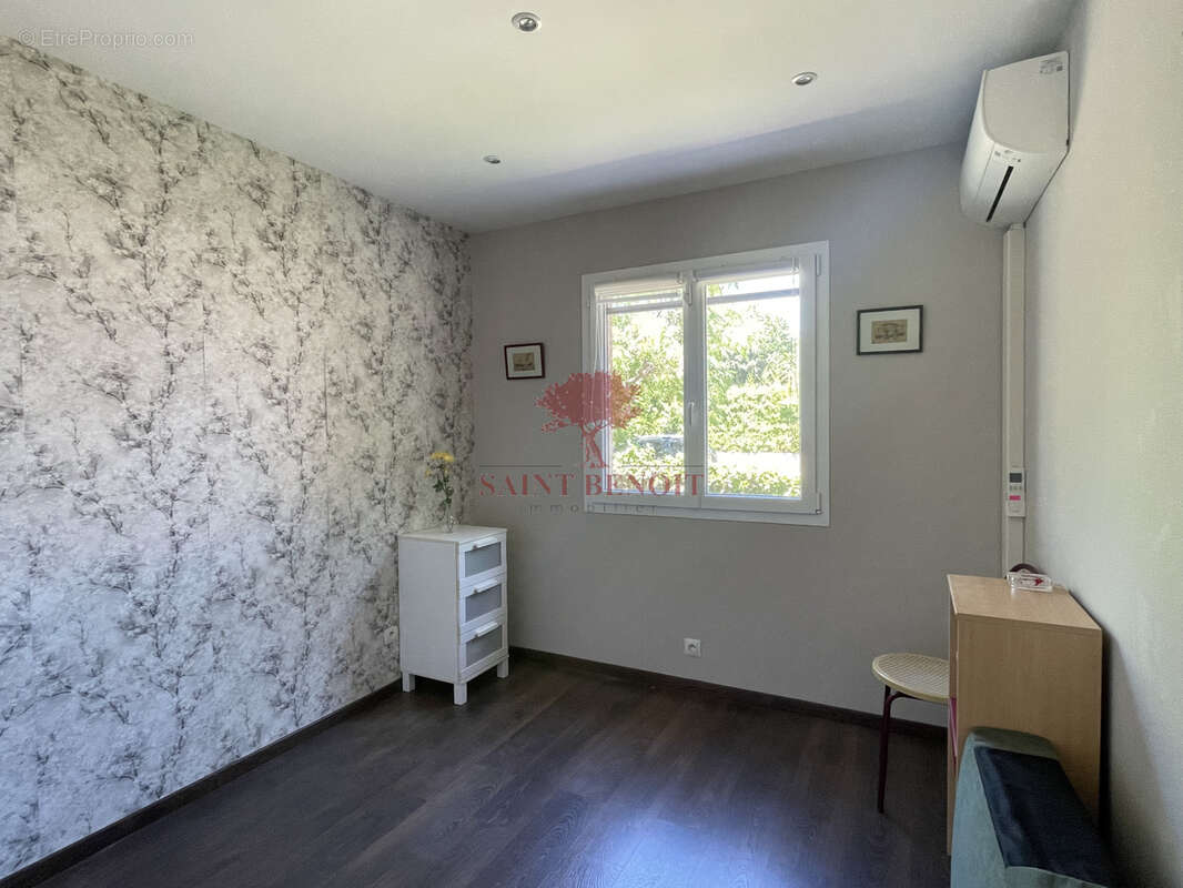 Rare gignac a vendre villa de plain pied de 85m2 de type t4 - photo 11