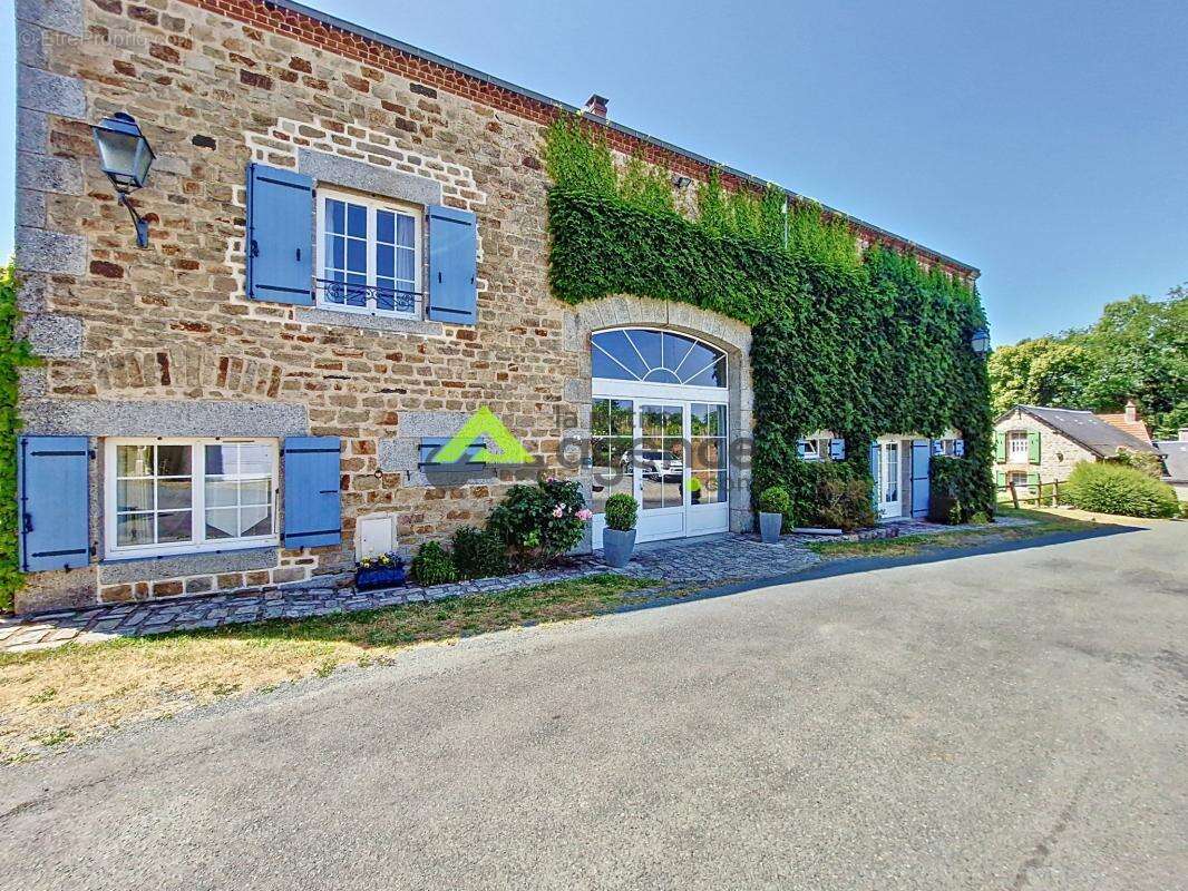 Maison à JOUILLAT