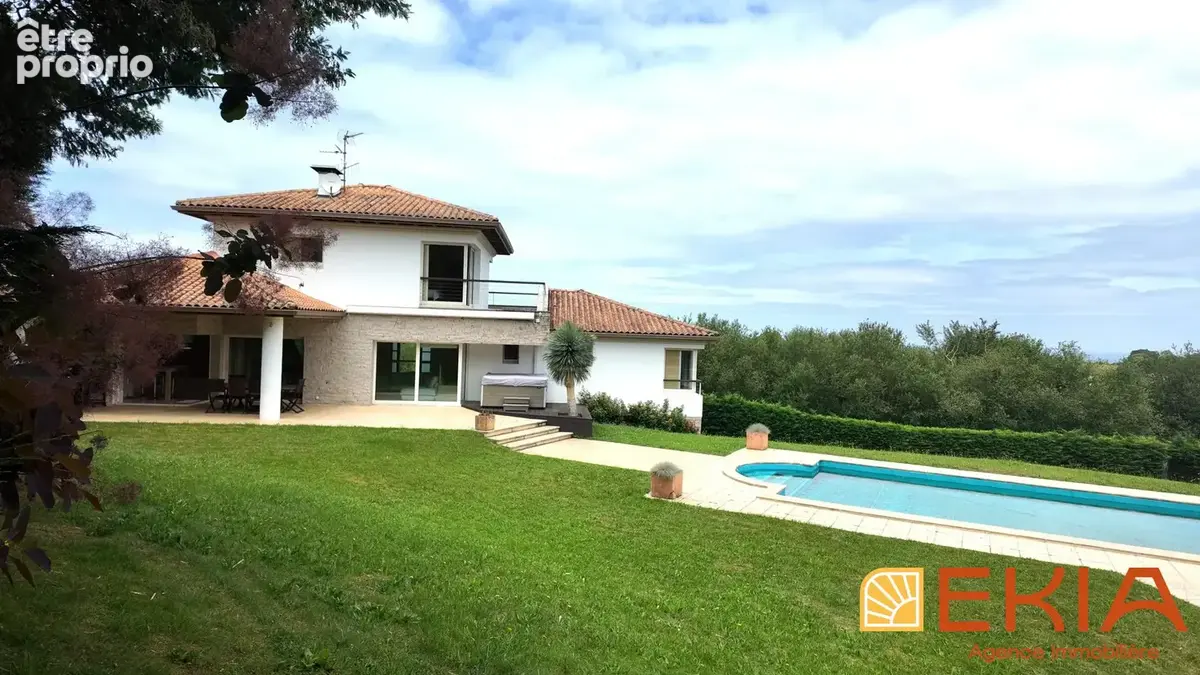 Maison 7 pièces 250 m² à vendre à Urrugne (64122) - photo 2