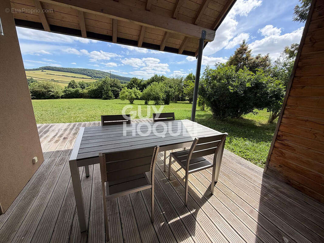 Maison d'Exception à Vendre à Sassangy - (1685) - photo 4