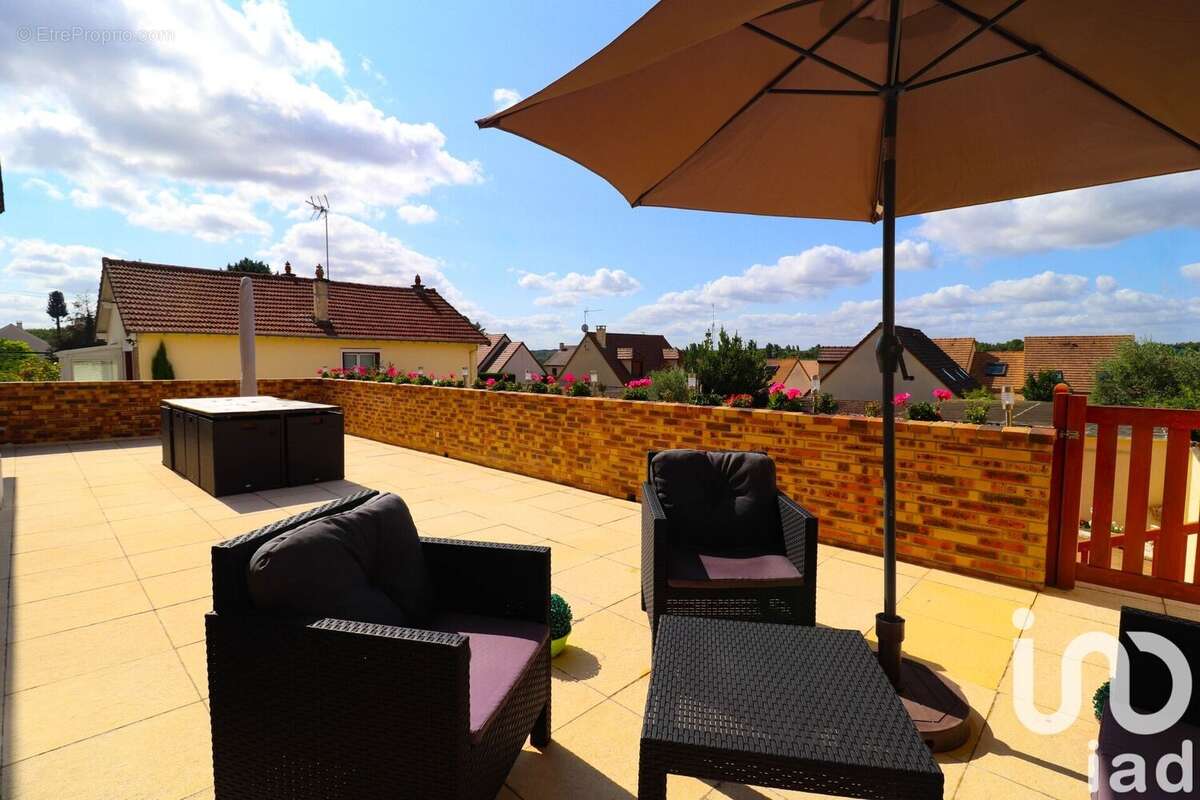 Photo 3 - Maison à LINAS