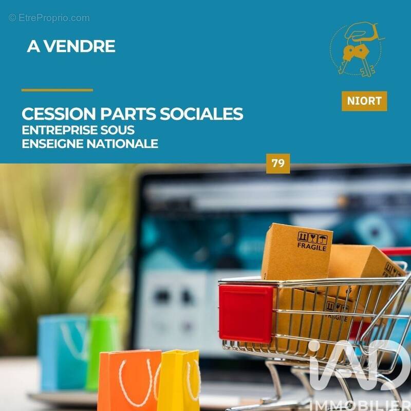 Photo 1 - Commerce à NIORT