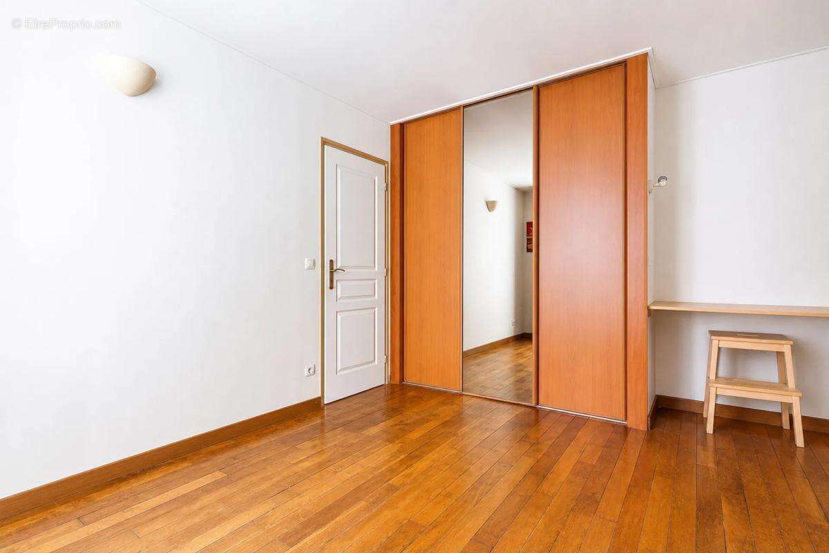 Appartement à PARIS-10E
