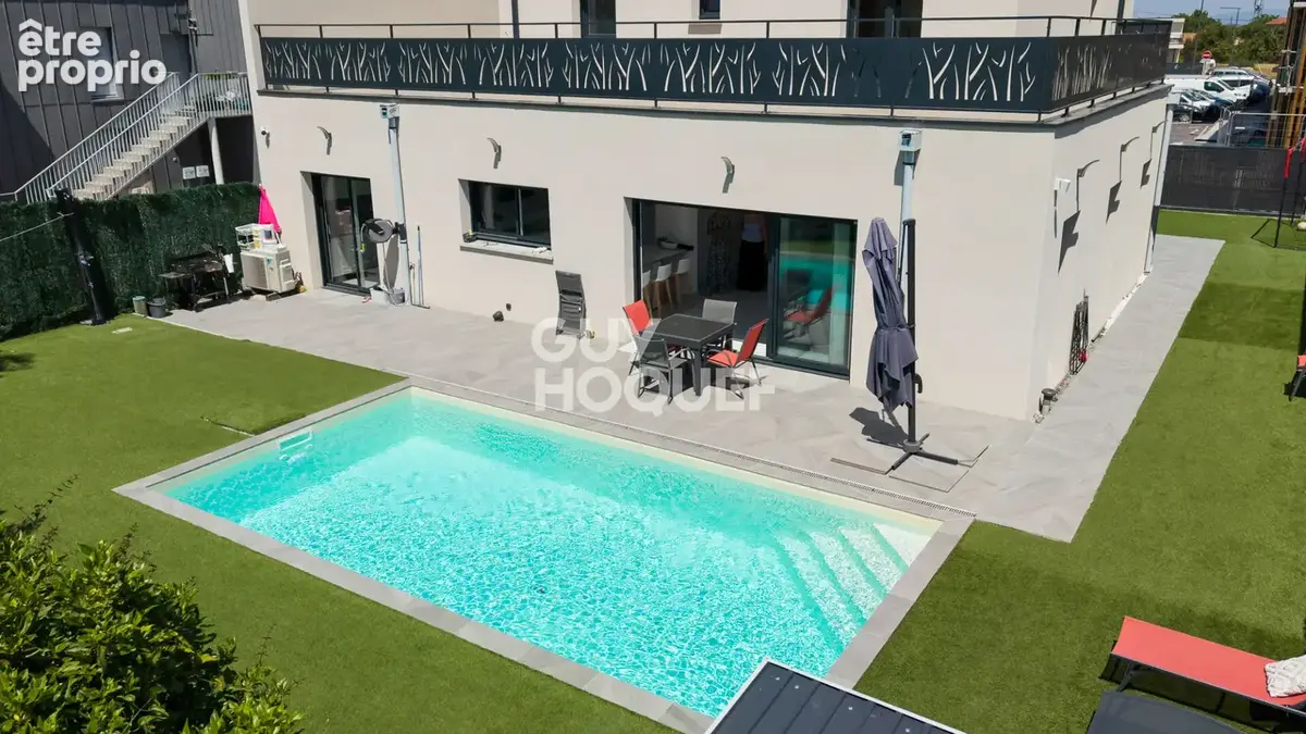 AUBIERE - Villa moderne de 150 m² avec piscine - photo 2