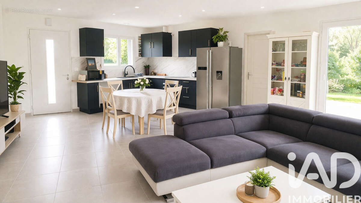 Photo 2 - Maison à MONTPON-MENESTEROL