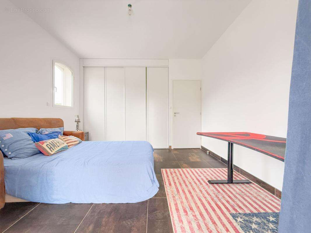 Maison à SAINT-MARTIN-DU-VAR