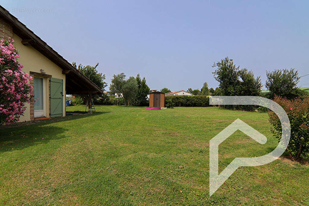 Maison à CABANAC-SEGUENVILLE