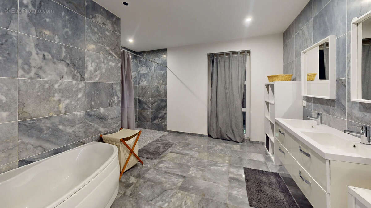 Commerce à WETTOLSHEIM