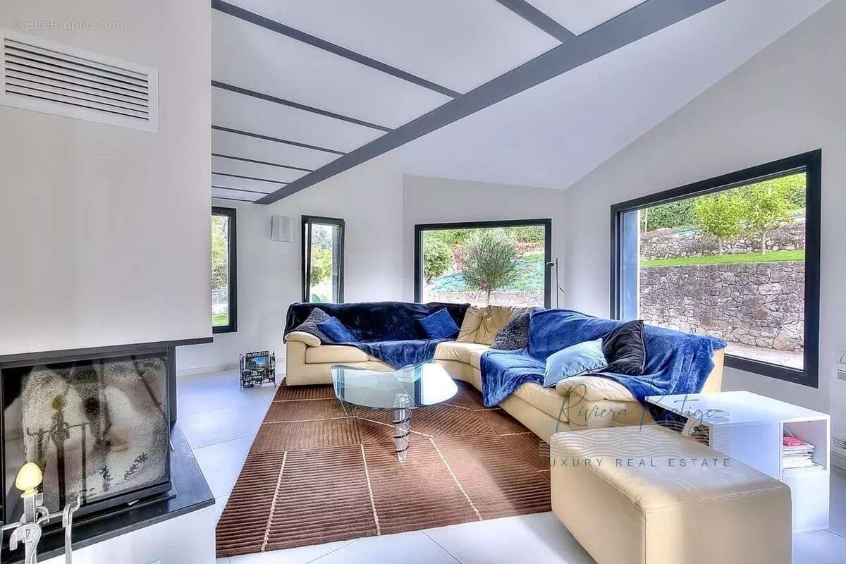 Maison à MOUGINS