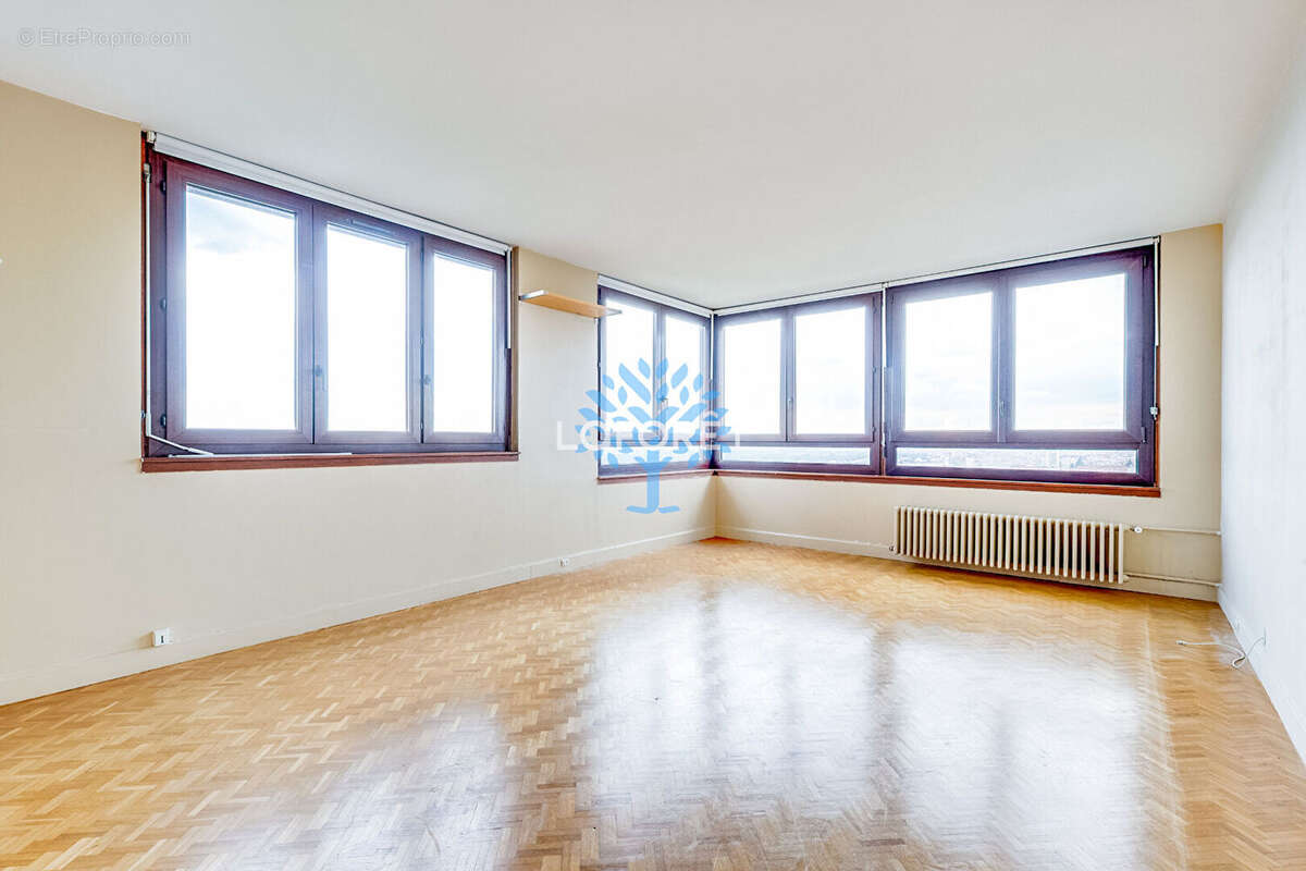 Appartement à FONTENAY-SOUS-BOIS