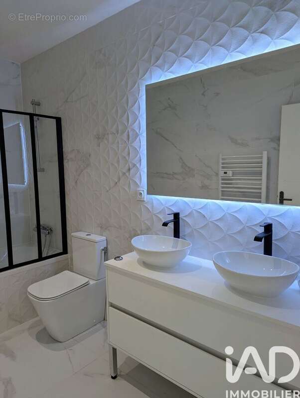 Maison 120 m² à Saint-Seurin-Sur-L'isle  - photo 8