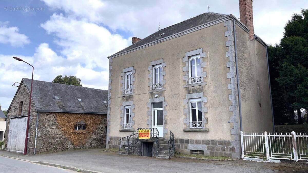 Maison à OISSEAU