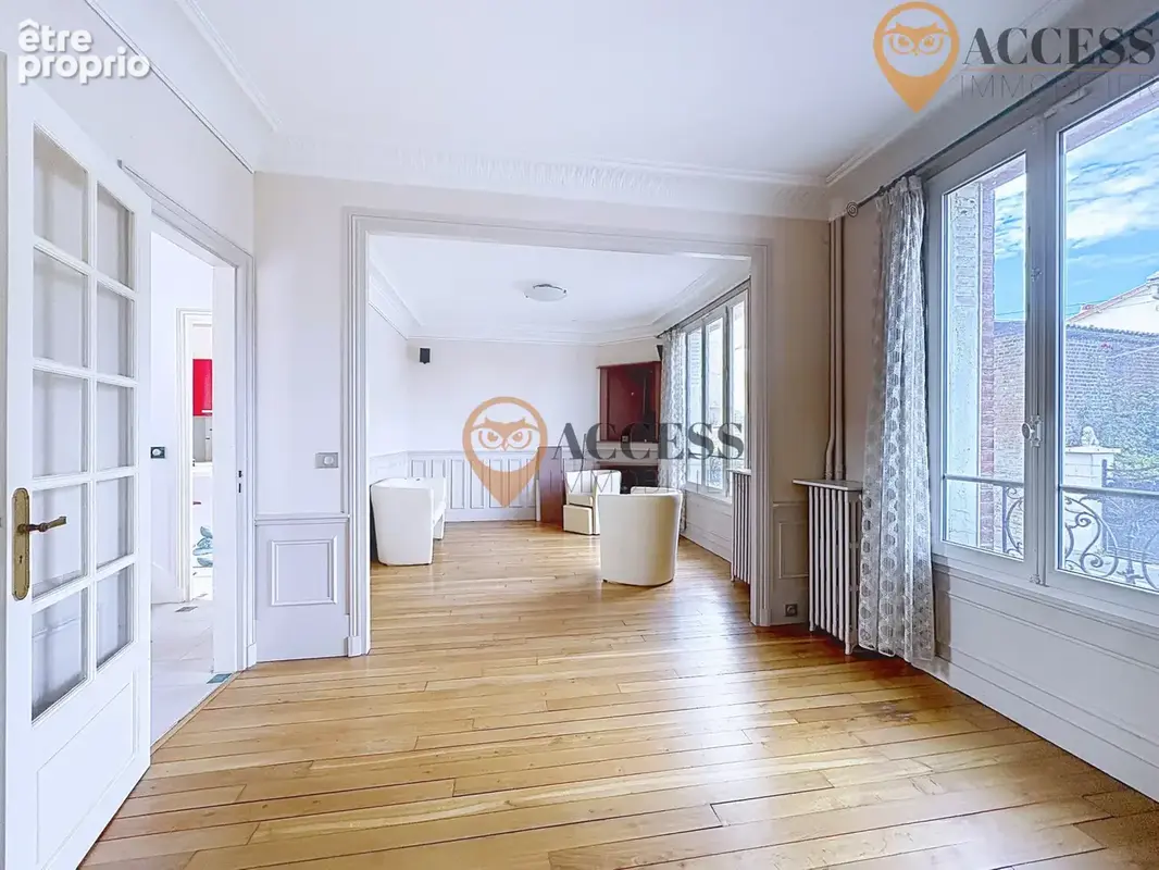 GROSLAY - Meulière familiale avec dépendance de 150m2 ! - photo 4
