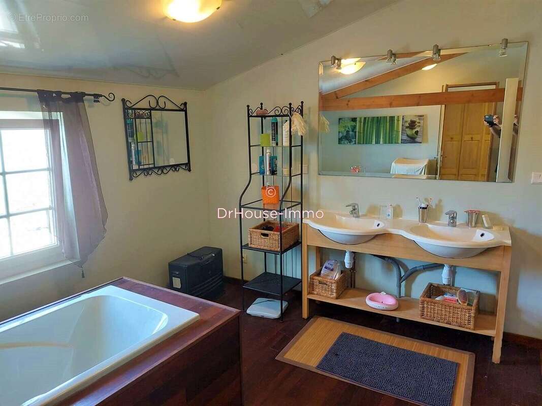 Maison à MAUZE-SUR-LE-MIGNON